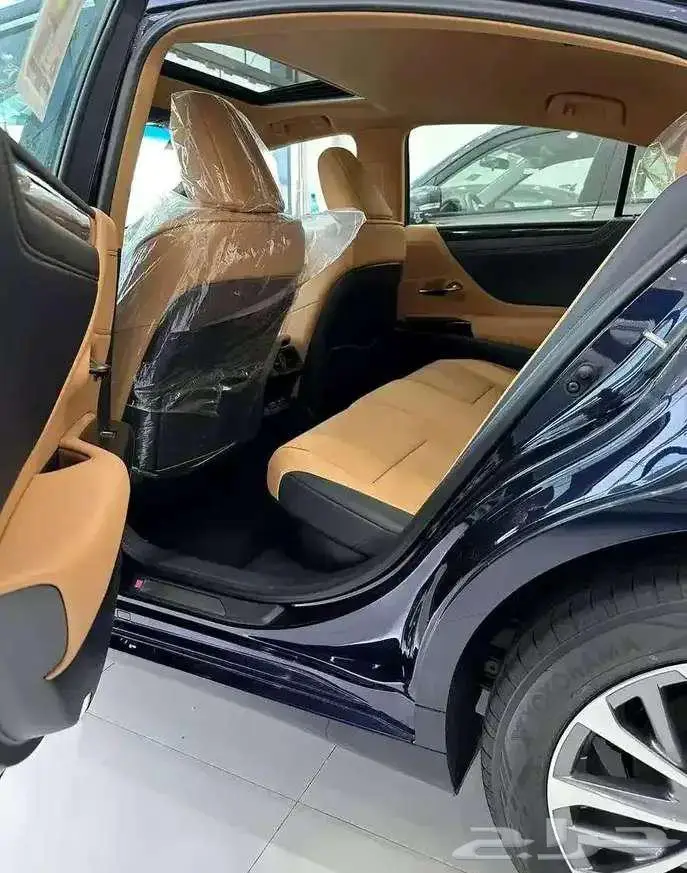 لكزس ES 300AH هايبرد 2025 7