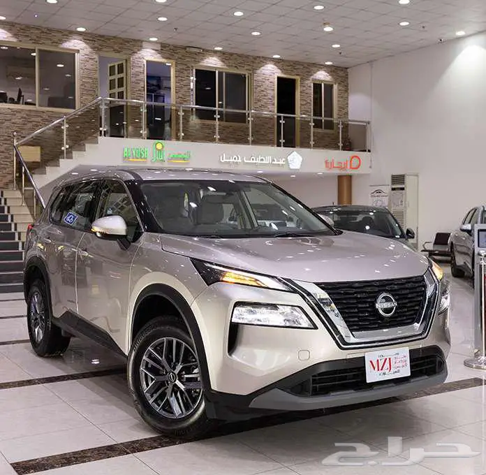 نيسان اكس تريل _ 2025 _( استاندر دبل 5 مقاعد ) 2