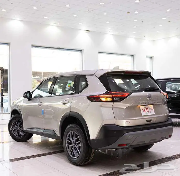 نيسان اكس تريل _ 2025 _( استاندر دبل 5 مقاعد ) 9