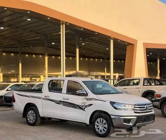 تويوتا هايلوكس غمارتين ديزل بدون دبل 1