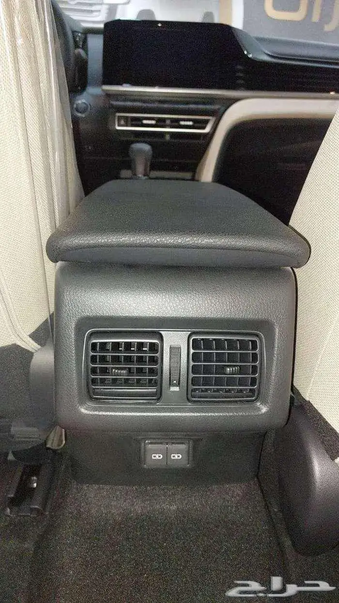 كامري طيس بنزين E 2025 خليجي اسود 9