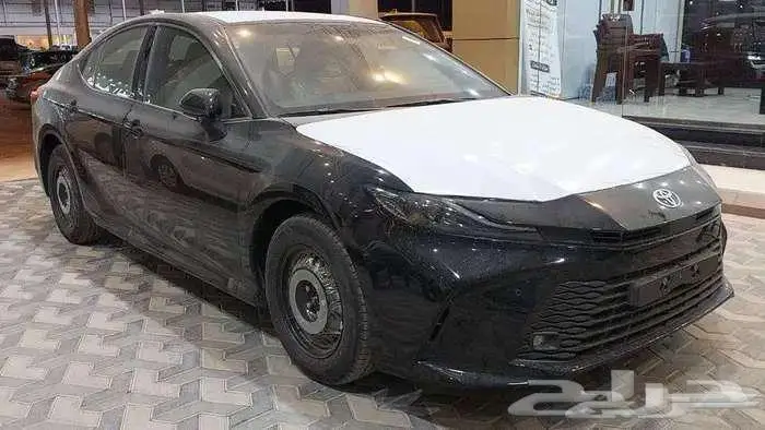 كامري طيس بنزين E 2025 خليجي اسود 2