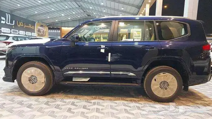 جي اكس ار ال 5 بنزين 2024 وارد الساير كحلي 3