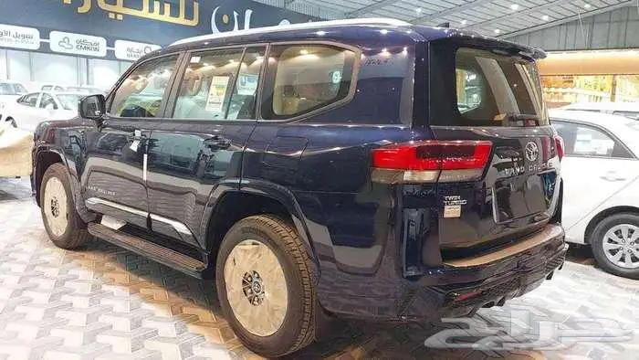 جي اكس ار ال 5 بنزين 2024 وارد الساير كحلي 4