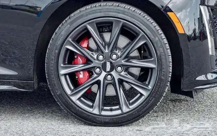 كدلك CT5 موديل 2023 - AWD 7