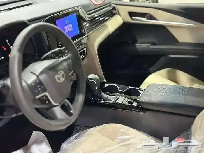 تويوتا كامرى LE بنزين موديل 2025 8