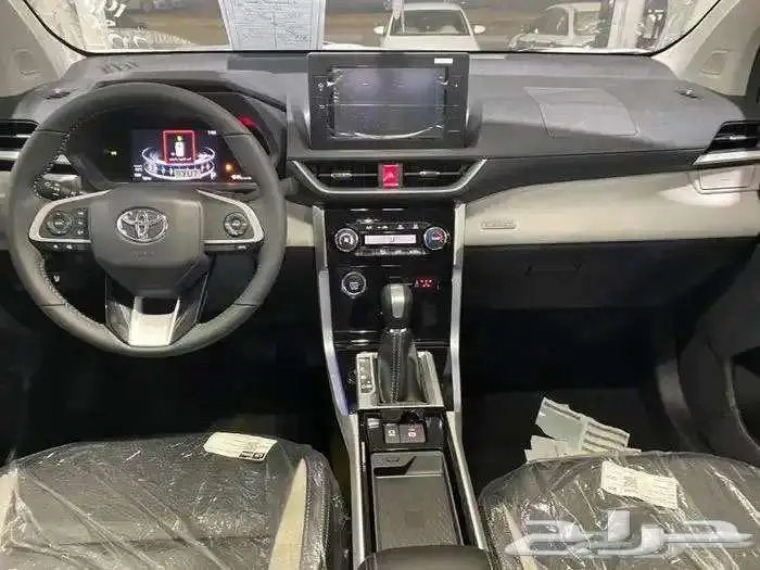 تويوتا فيلوز GLX 2025 كاش و اقساط 2