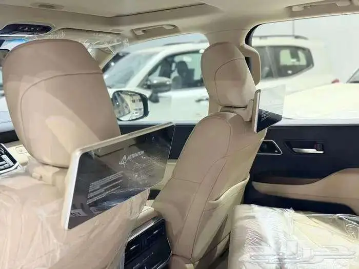 لاندكروزر جي اكس ار L5 خليجي بنزين رادار 2025 8