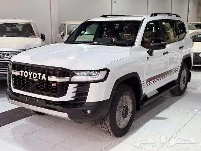 تويوتا لاندكروزر GR بريمي فل كامل 2025 بنزين 2