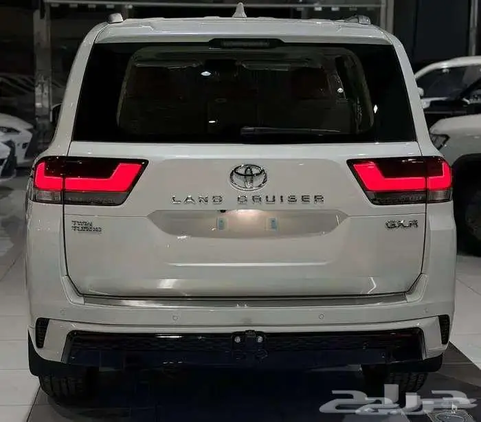 لاندكروزر جي اكس ار L5 خليجي بنزين رادار 2025 5