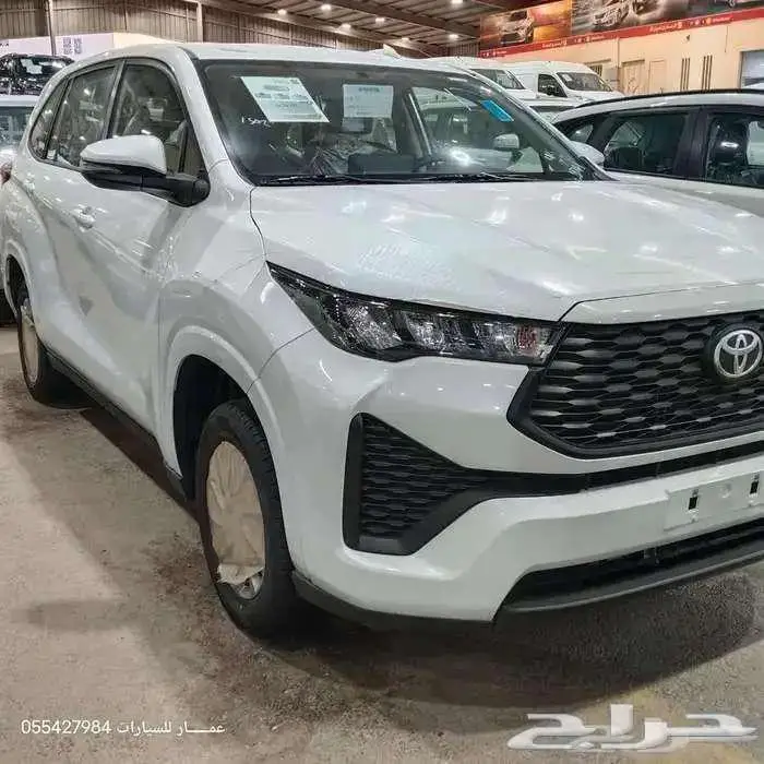 تويوتا انوفا GL بنزين 2024 1