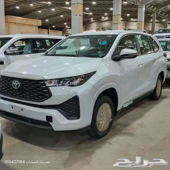 تويوتا انوفا GL بنزين 2024 4