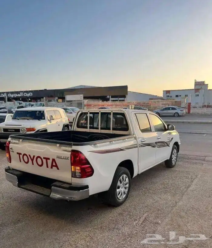 تويوتا هايلوكس غمارتين ديزل بدون دبل 5