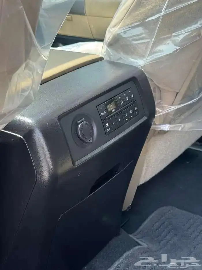 للبيع تويوتا سكويا 2014 -SR5 فتحة دبل 15