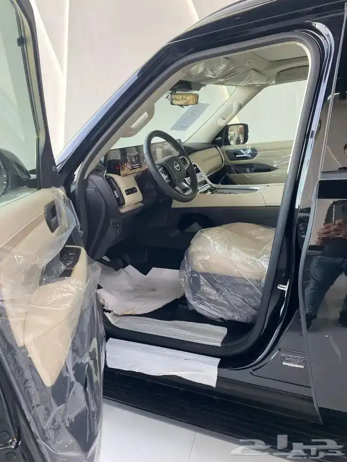 نيسان باترول بلاتينيوم تون تربو 2025 وارد عمان 10