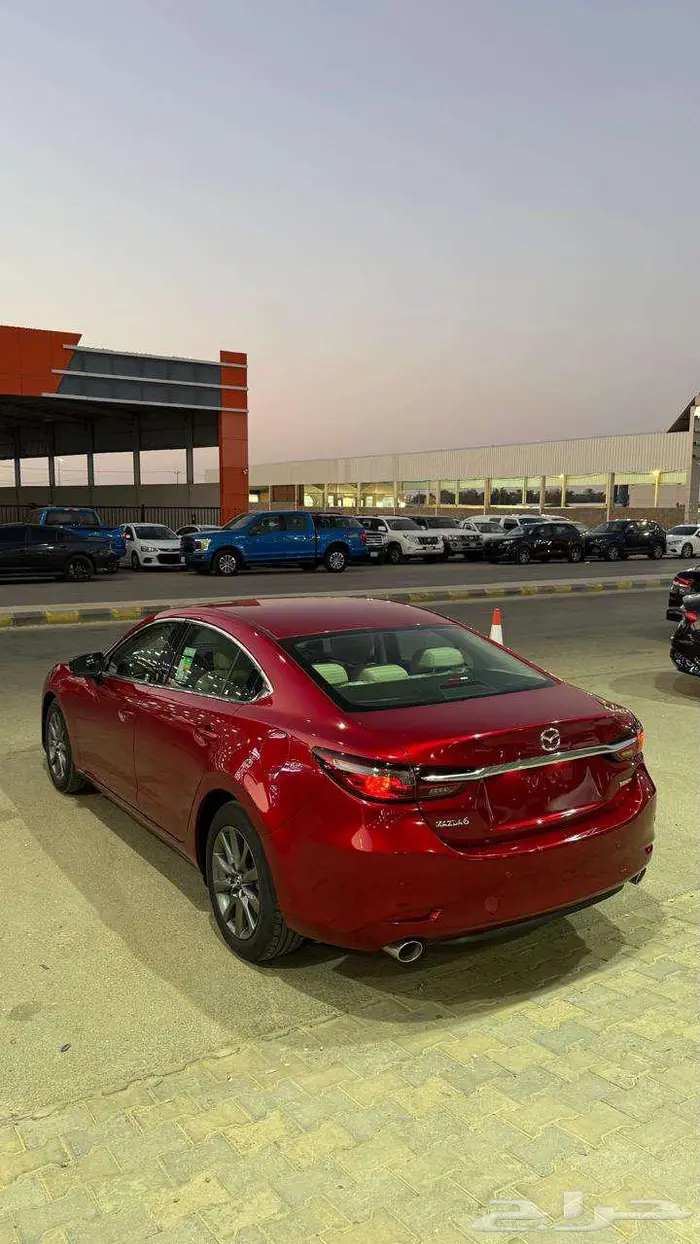 مازدا 2023 عداد 68000 لون مميز 3