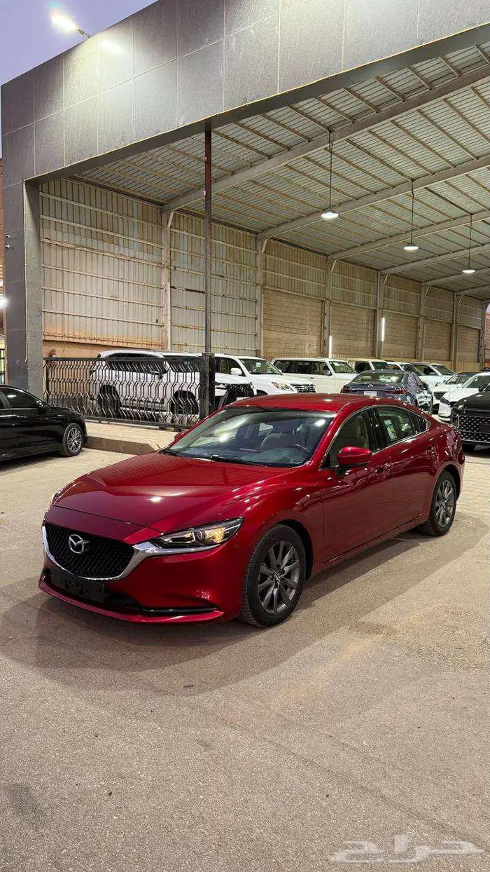 مازدا 2023 عداد 68000 لون مميز 1