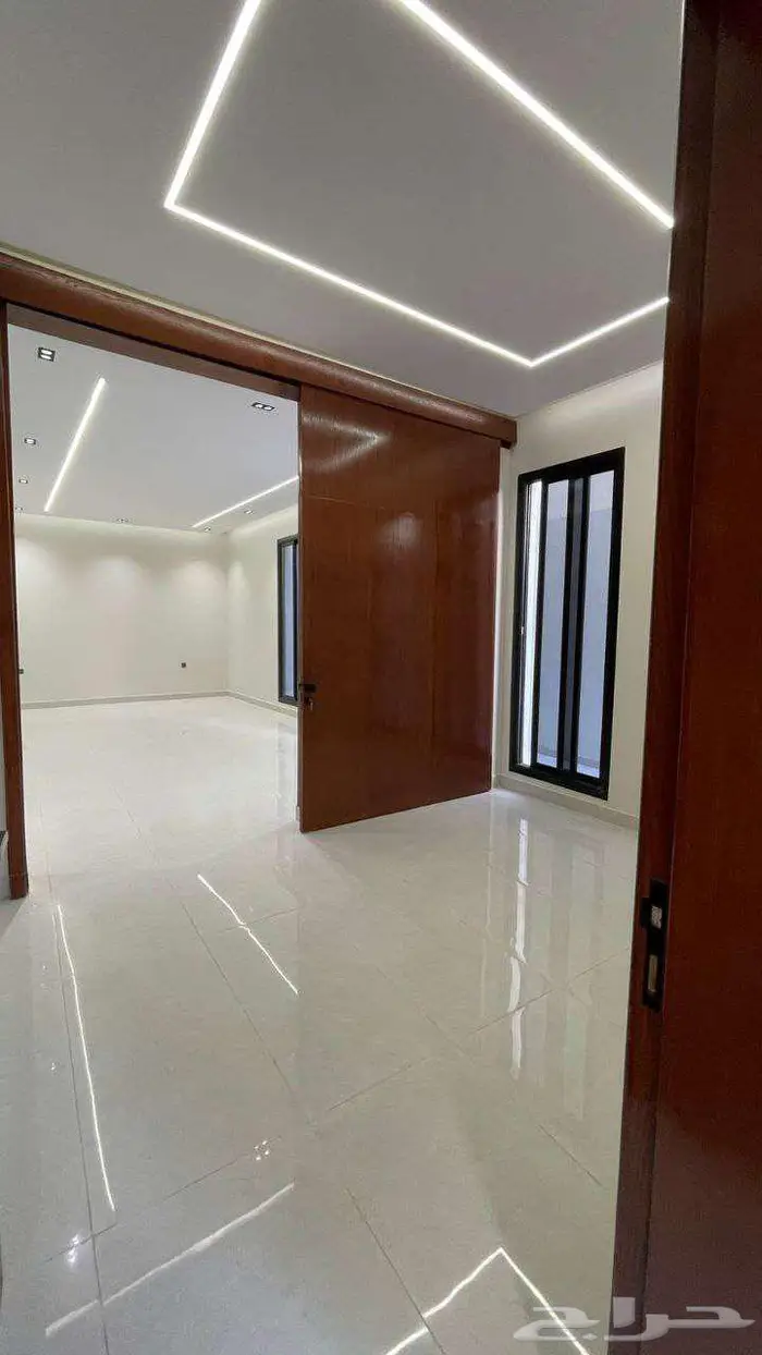 فلة مع شقة مميزة بحي البيان 1