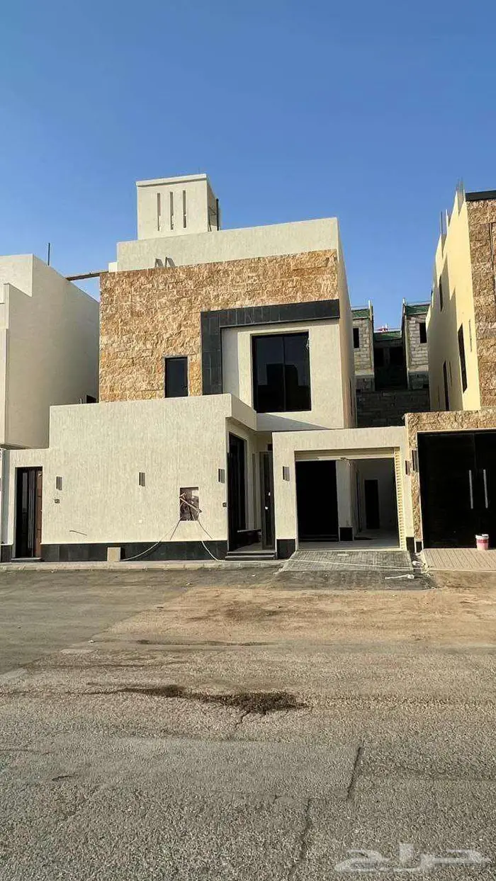 فلة مع شقة مميزة بحي البيان 0