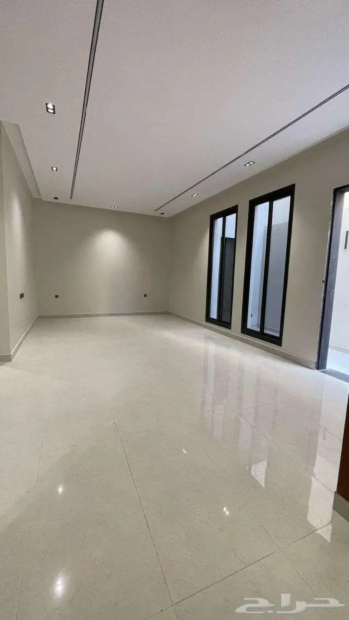 فلة مع شقة مميزة بحي البيان 3