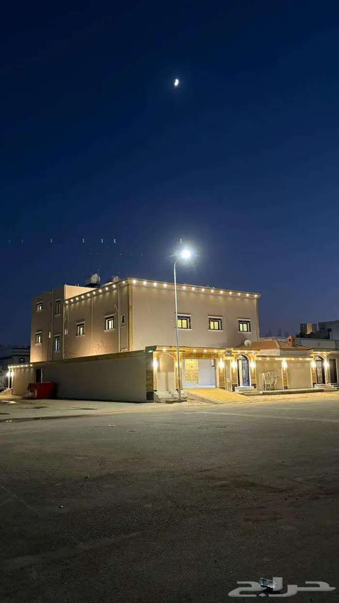 شقة ارضية للبيع بحي الصفا ( مطبخ راكب-حوش -مسجد) 0