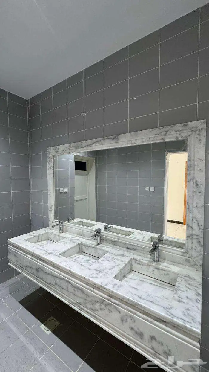 فيلا للبيع فيلا للبيع شرق الدمام - حي الحسام في 1