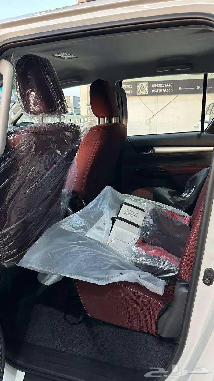 تويوتا هايلكس غمارتين S-GLX 4X4 بنزين جير عادي 2025 13