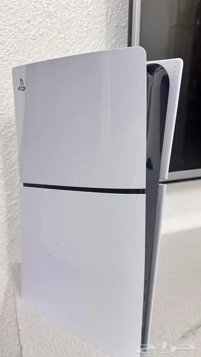 جهاز PlayStation 5 Slim سليم 1 تيرا للبيع مع شاشه 2