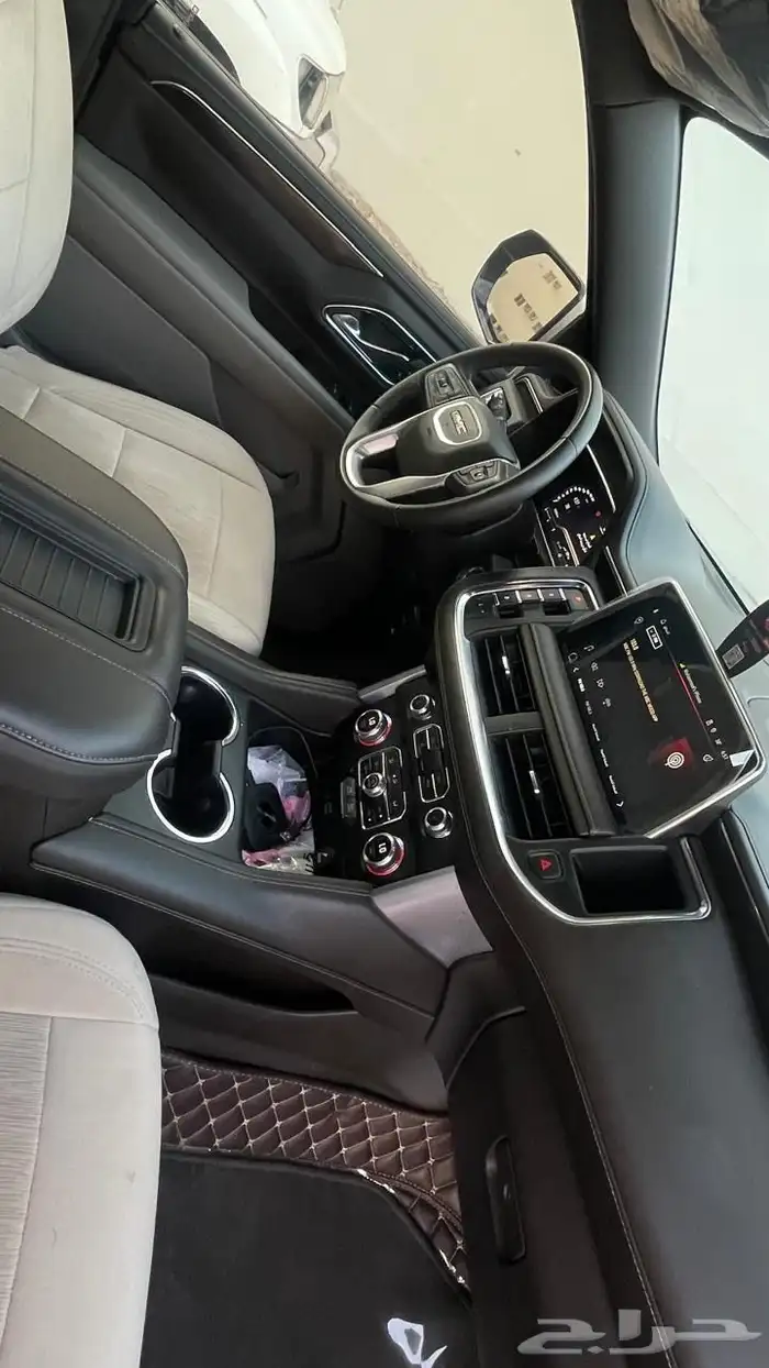 البيع يوكن دبل سعودي موديل 2023 CLE 14