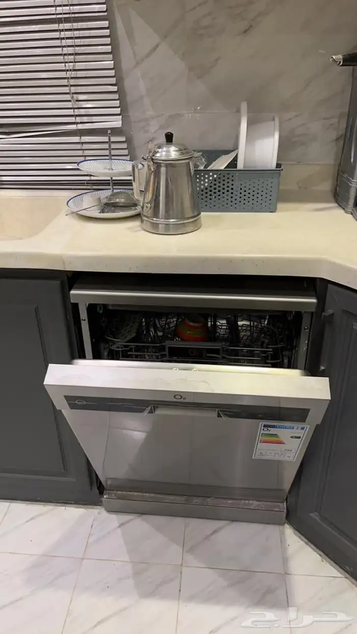 فيلا بكامل أثاثها للإيجار بحي الرمال البابطين 18