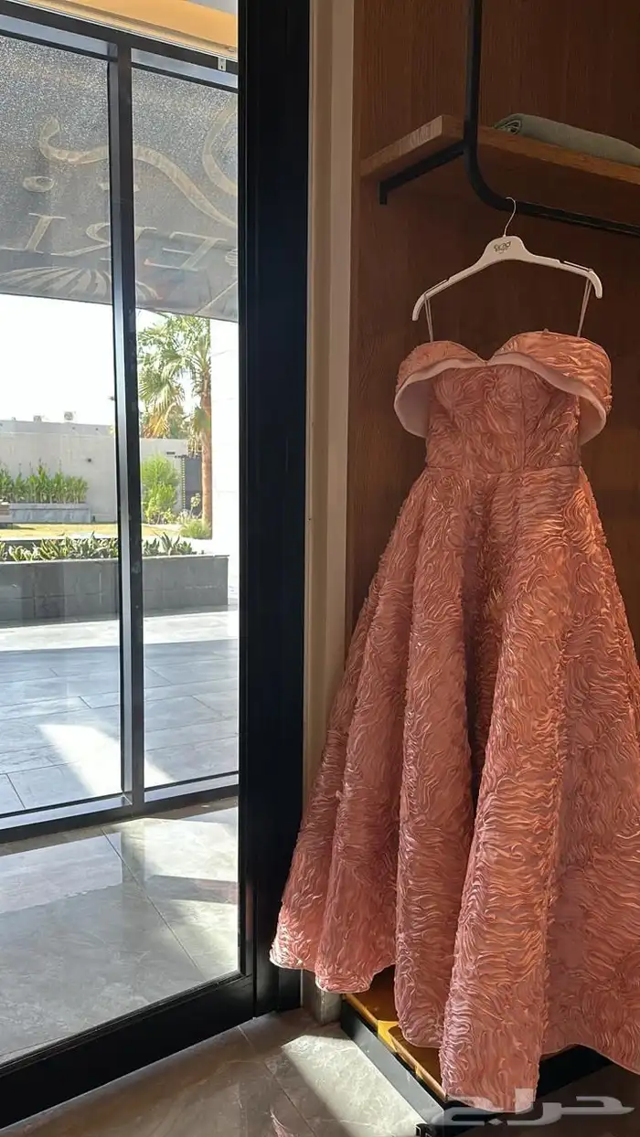 فستان للبيع 0