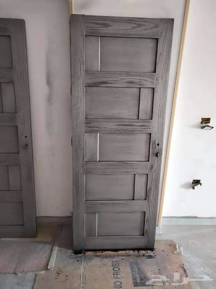 معلم ورشه نجاره مودرن لتفصيل الأبواب وغرف النوم والديكورات 4