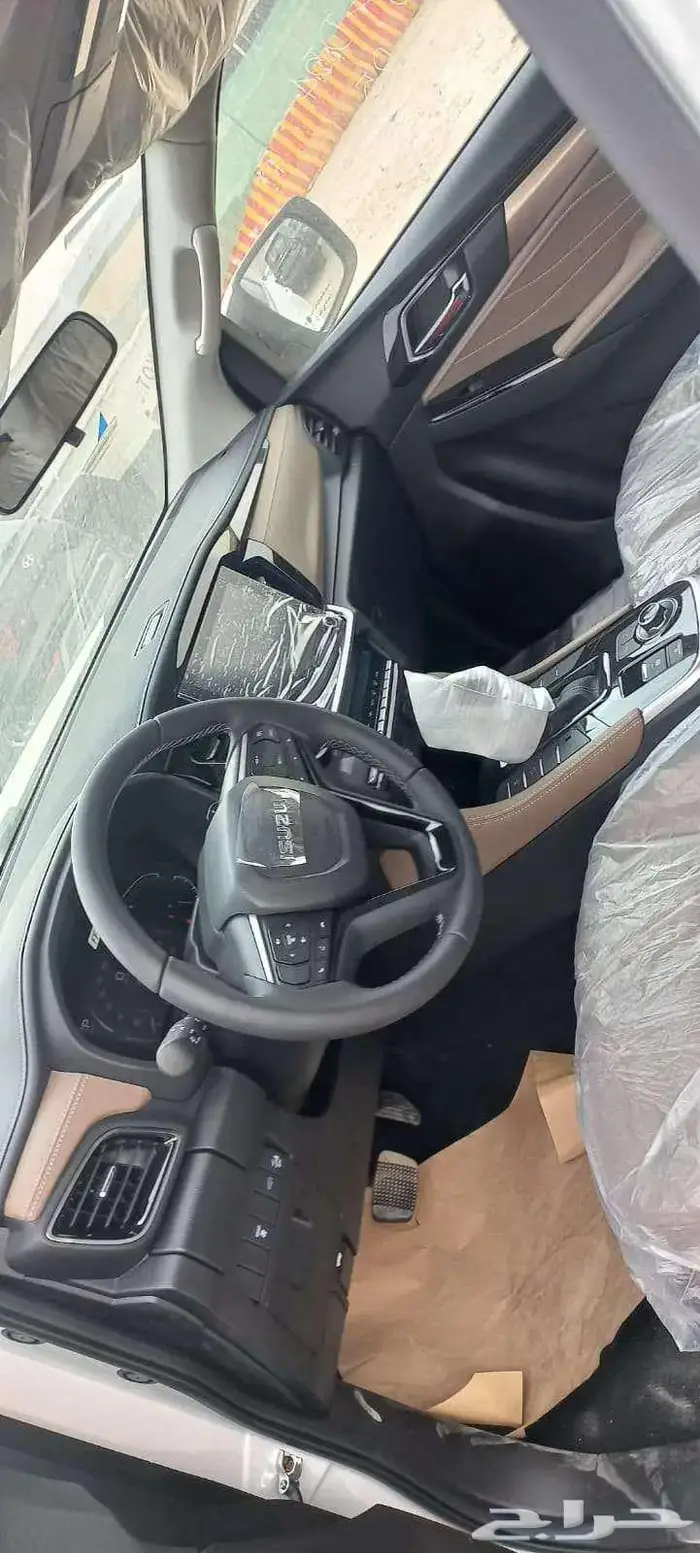 ايسوزو ام يو اكس 2025 فل كامل دبل ديفلوك 5