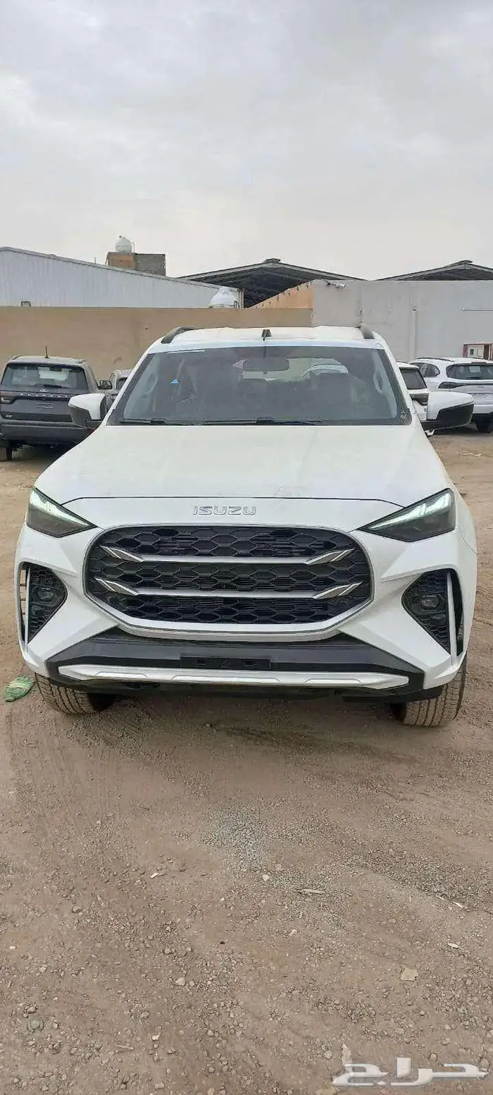ايسوزو ام يو اكس 2025 فل كامل دبل ديفلوك 4