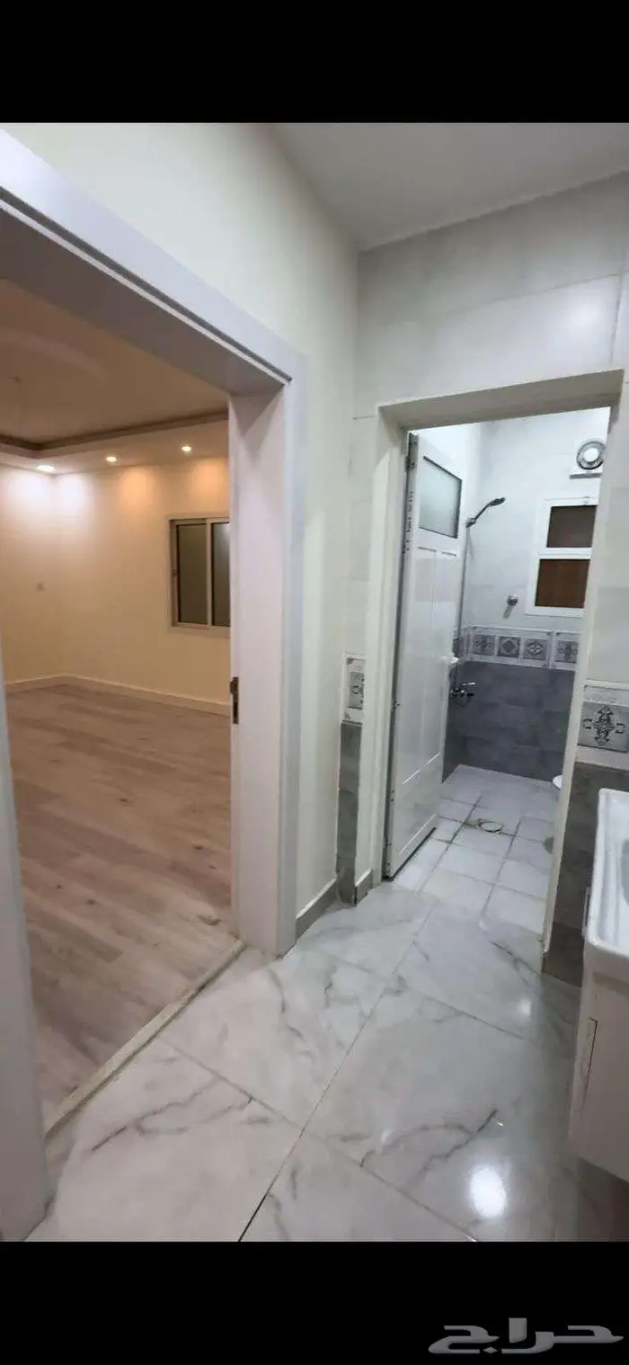 فيلا للايجار مميزة بحي الشعلة 6