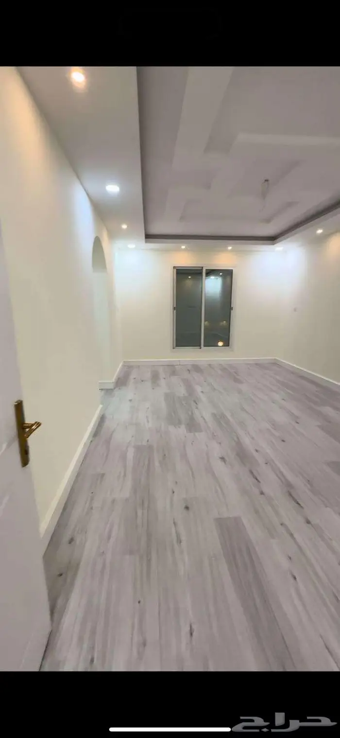 فيلا للايجار مميزة بحي الشعلة 10