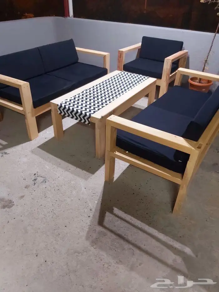 جلسات خشب طاولات وكراسي 8