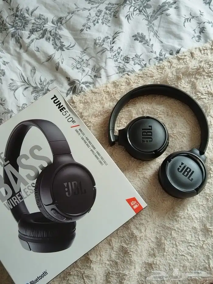 سماعات jbl جديدة جد ا مع كامل ملحقاتها 0