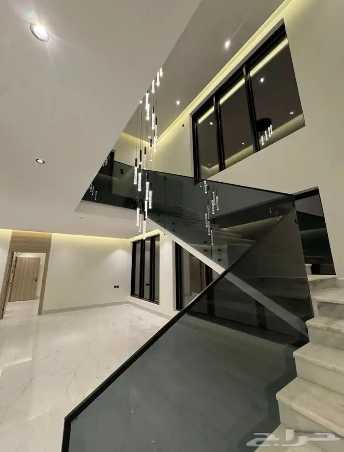 فلل روف فاخرة بمدخل فندقي 790الف 0