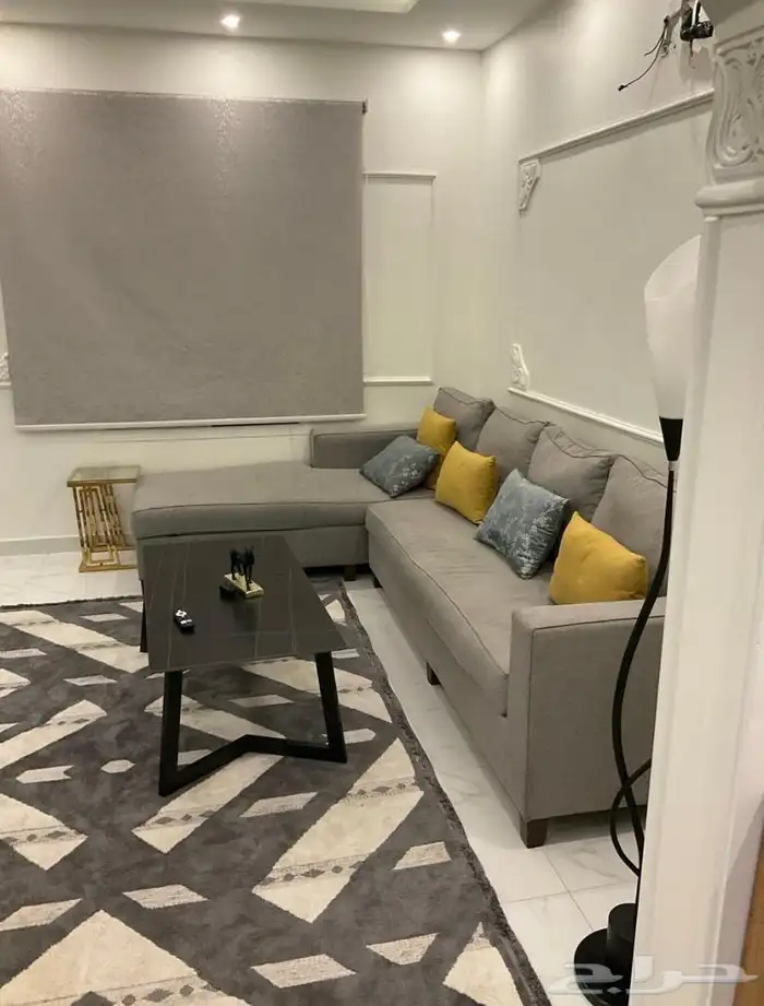 للبيع شقه في الخبر حي الحمراء 8