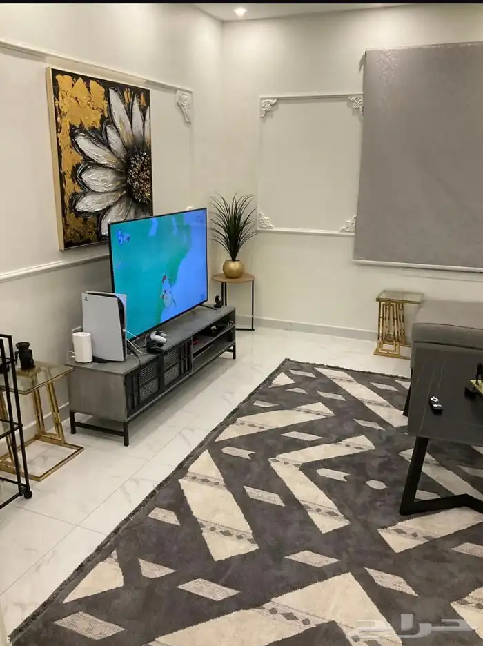 للبيع شقه في الخبر حي الحمراء 6