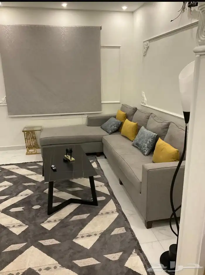 للبيع شقه في الخبر حي الحمراء 7