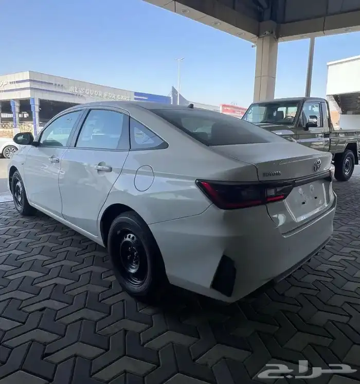 تويوتا يارس 2026 مكينه كبيرة 1.5 بريمي 3