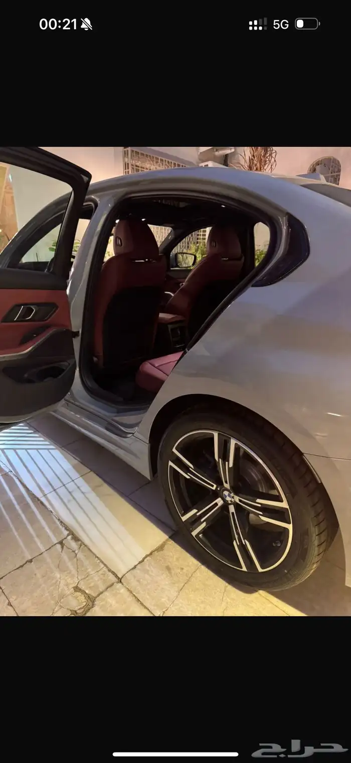 BMW 320 i M package 2025 1