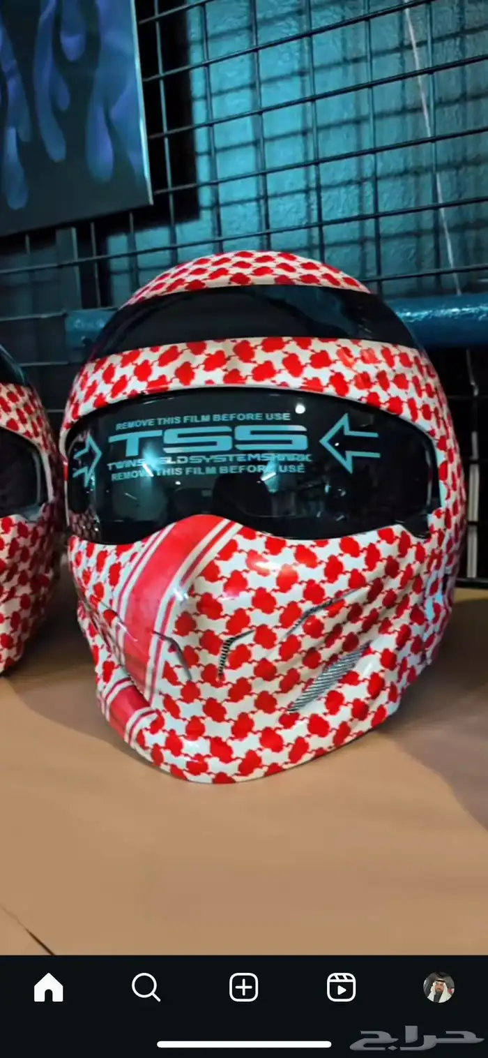 خوذة شماغ مرسومه باليد بدقه عاليه 1