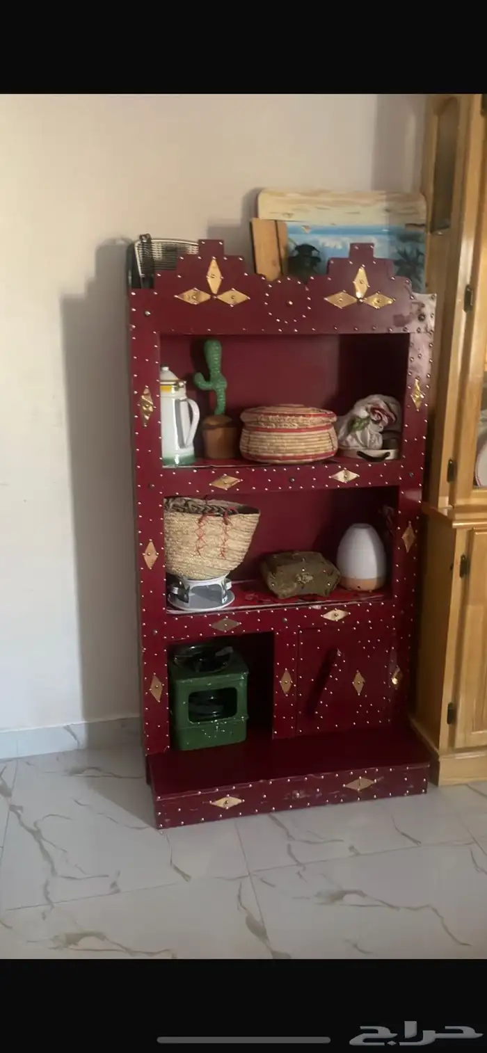 دولاب شعبي احمر مسامير جديد 0
