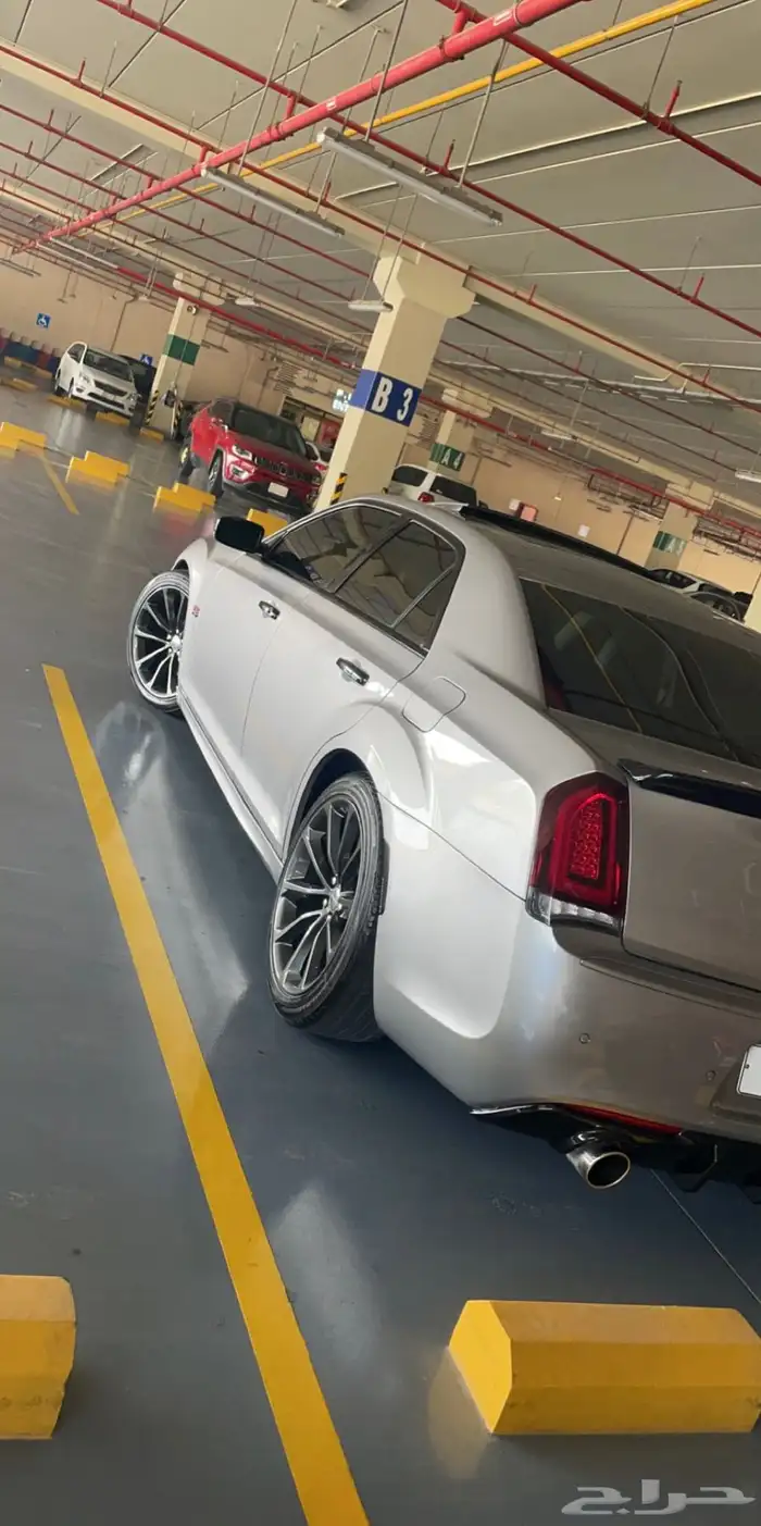 كرايزلر. 2014. 300c 3