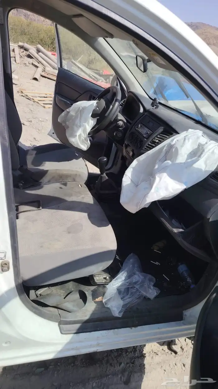 للبيع متشوبيشي L200 موديل 2023 12