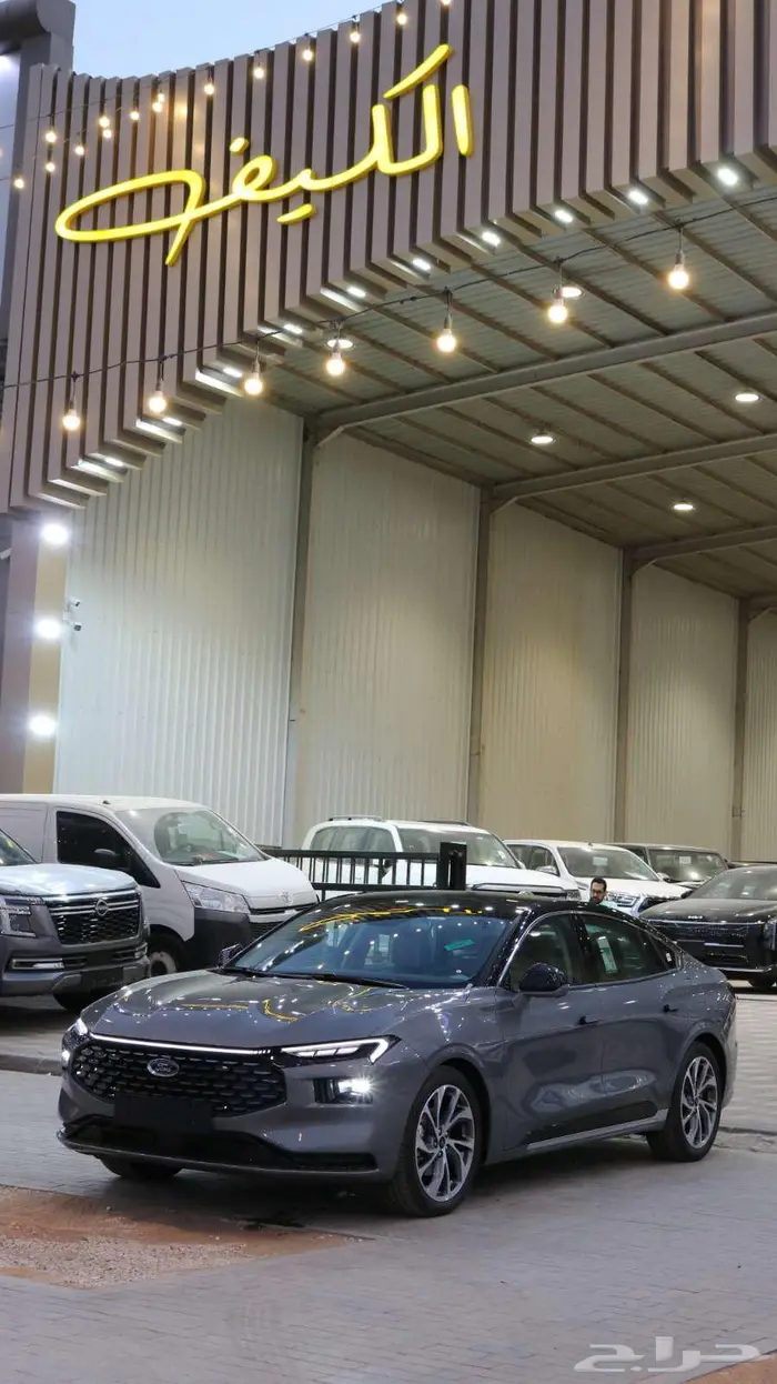 فورد تورس تيتانيوم 2026 رمادي كاش - اقساط 7