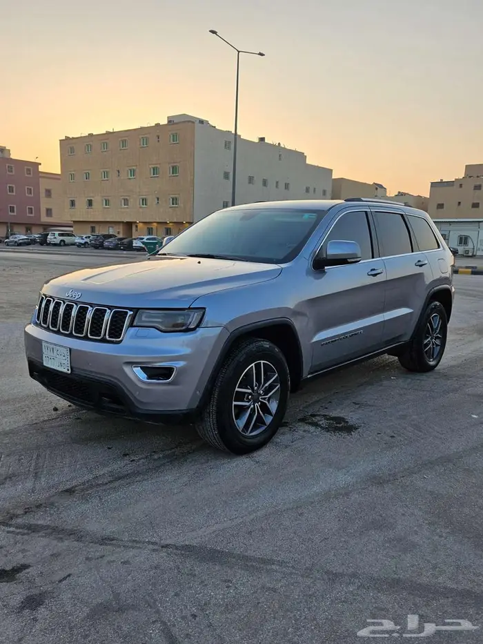 للبيع جيب قراند شيروكي 2020 Jeep 3